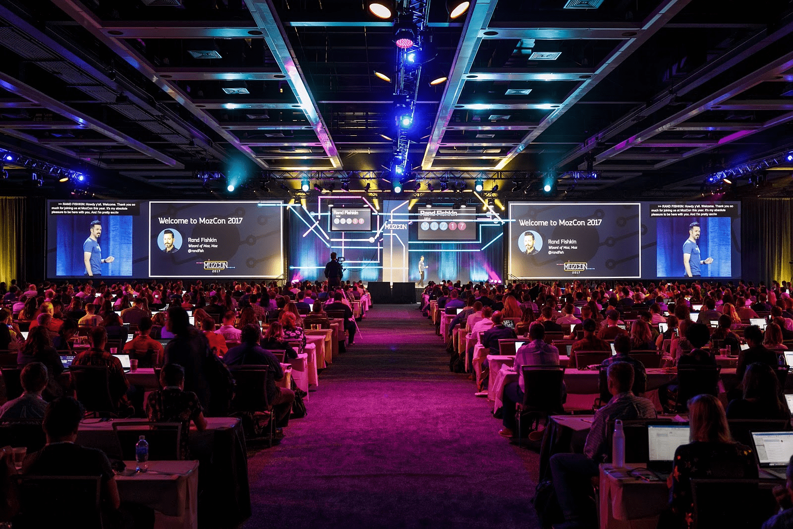 Comment réussir son événement de lancement de produit en B2B ? — Zeevents Productions
